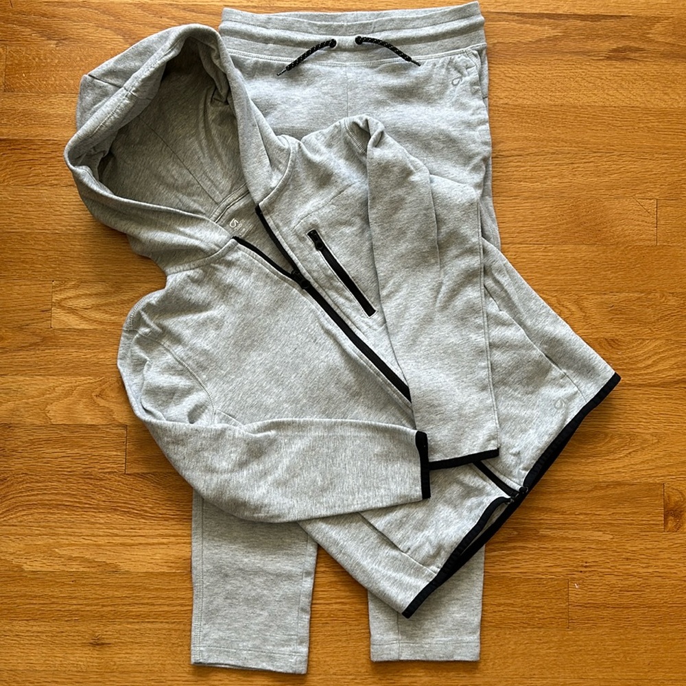 Gap Fit Boys size 10 matching sweatsuit. GUC.